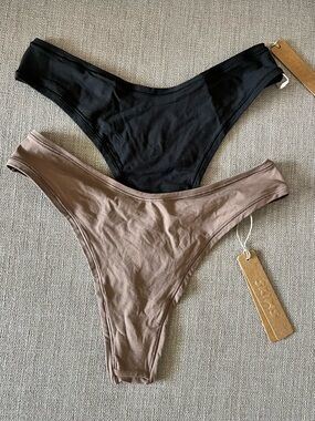 SKIMS Thong Underwear Bundle
